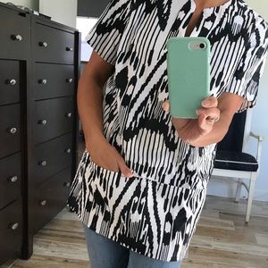 Tribal Tee with pockets: Lands End